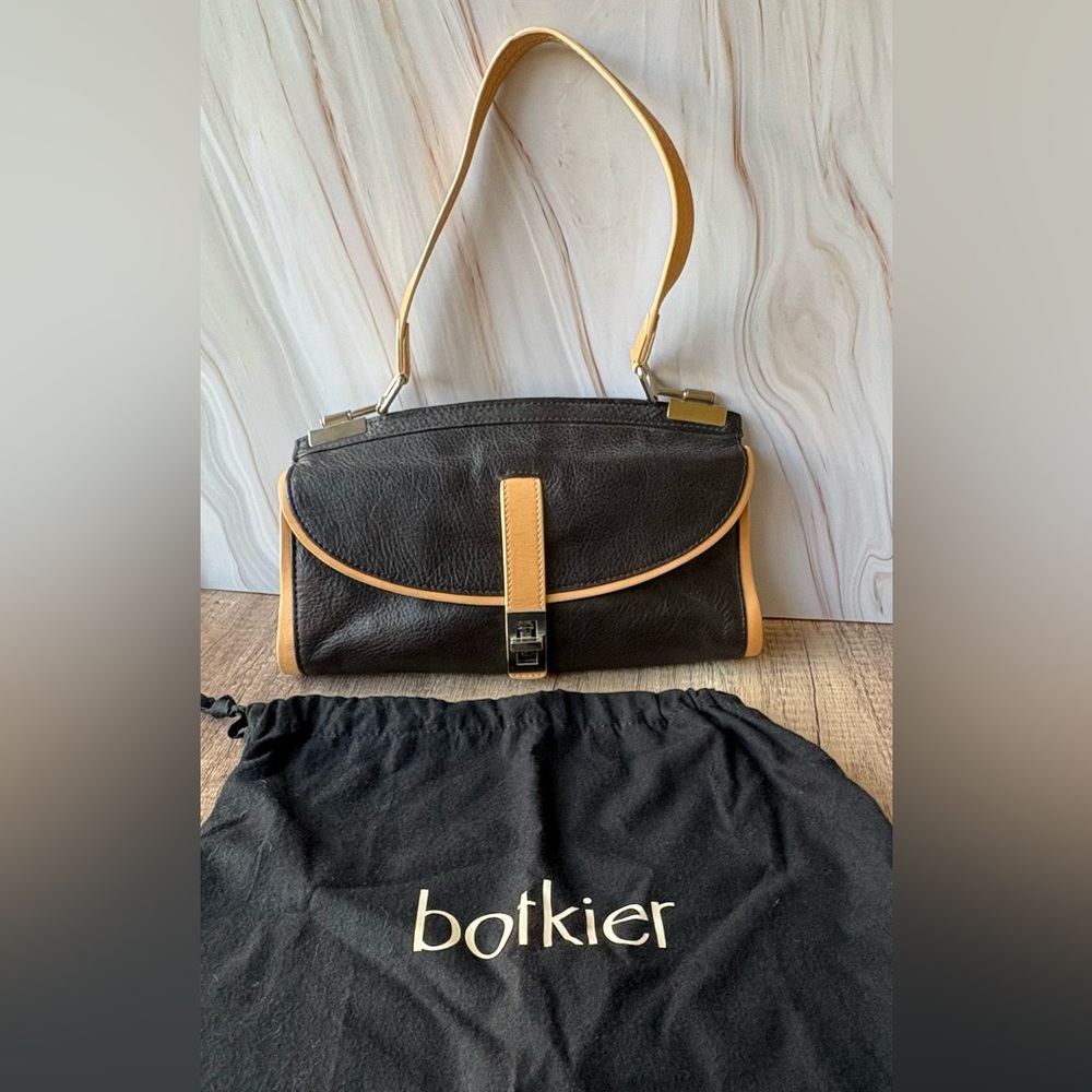 Botkier Single Strap Turnlock Flap Leather Purse -Sleek, Stylish, & Compact